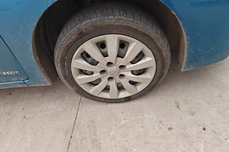 Used Nissan Sylphy EV 2018 Smart Edition Custom Version Right Front Wheel Hub