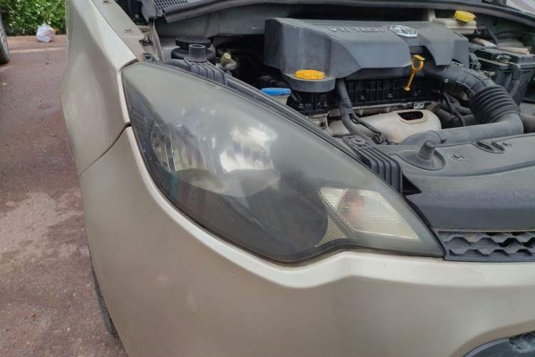 Used MG 3 2013 1.5L Manual Value Edition Right Front Headlight