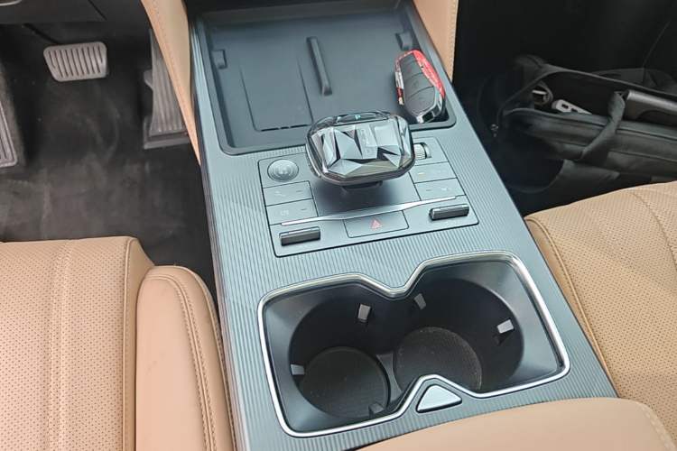 Used BYD Song L DM-i 2024 112 km Beyond Edition
