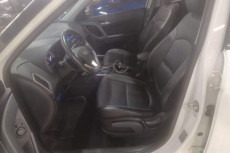 Used Hyundai ix25 2015 1.6L Automatic Two-Wheel Drive Smart GLS Trim
