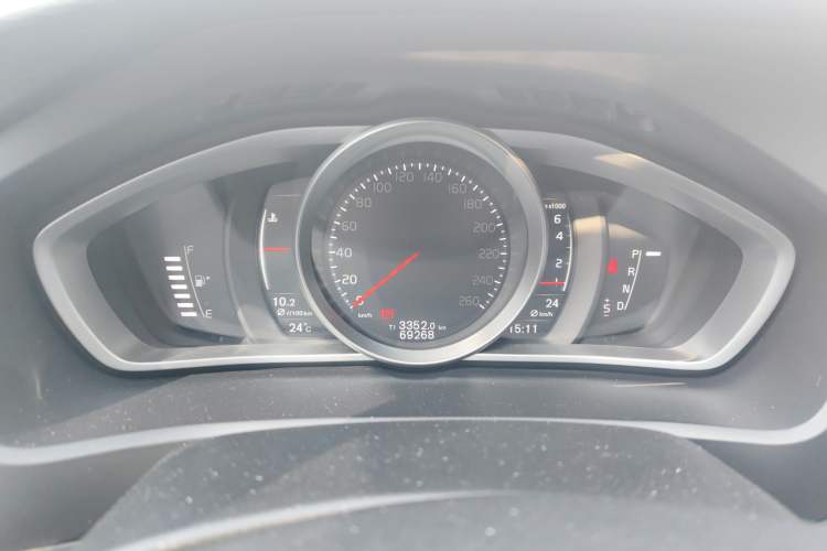 Used Volvo V40 2017 T3 Zhiyi Edition Instrument Cluster