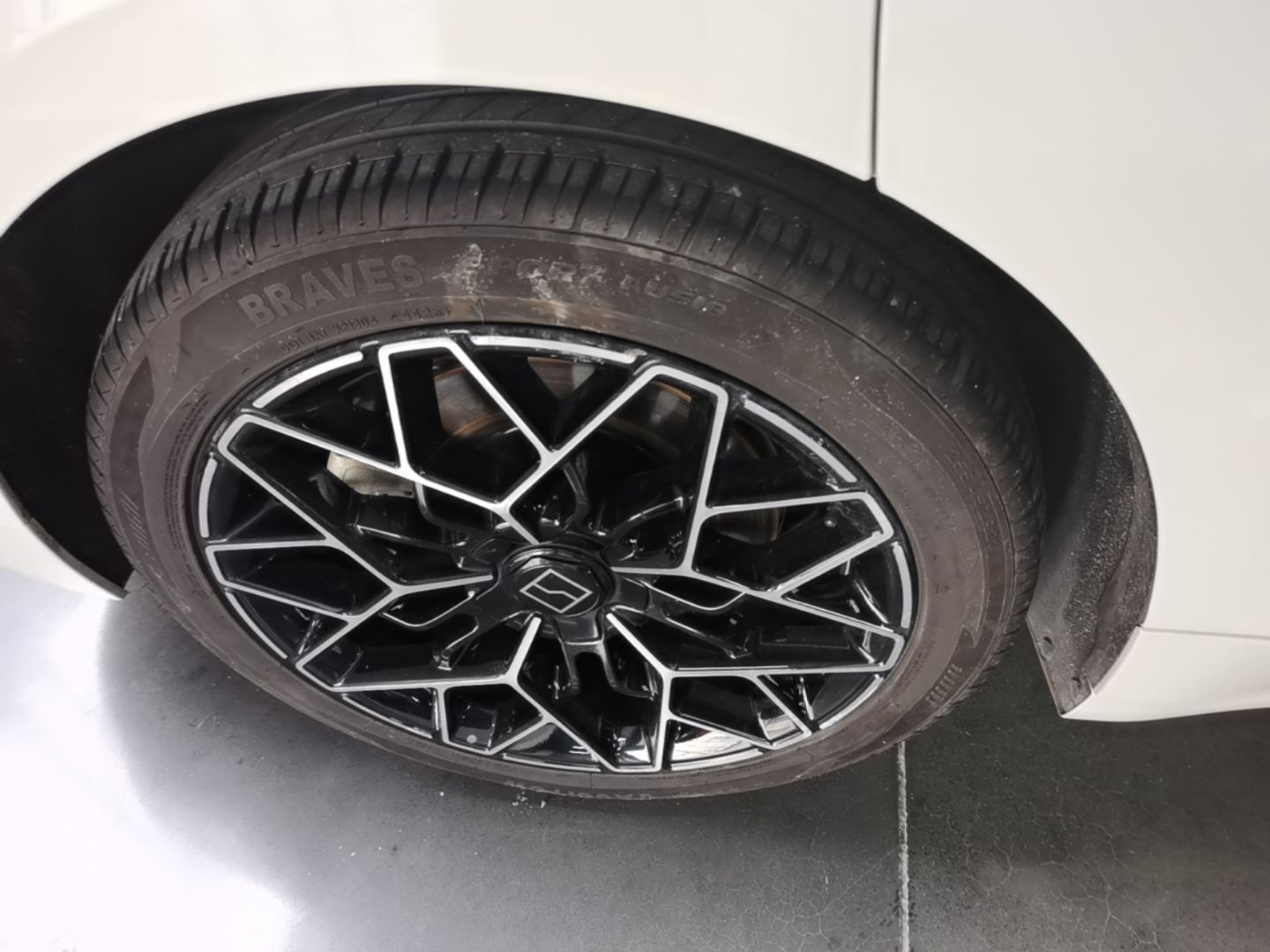Zeekr 001 2024 WE Edition 95 kWh All-Wheel Drive — снимка 11