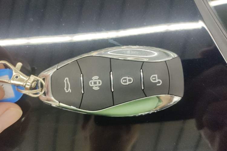 Used Hongqi H5 2025 1.5T DCT Qiyun 500 000th Unit Commemorative Edition Vehicle Key