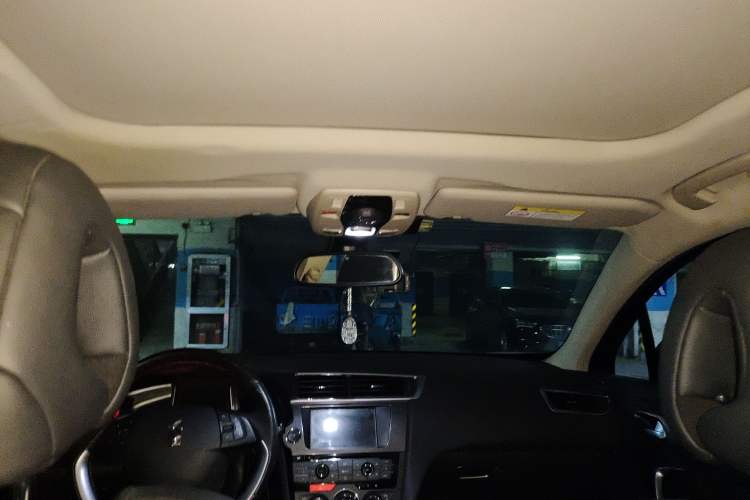 Used DS 6 2016 1.6T Luxury Edition THP160 Headliner