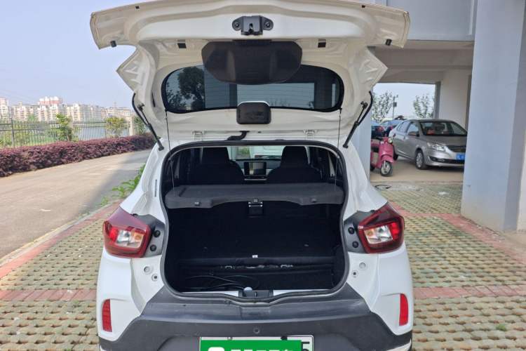 Used Dongfeng NAMMI BOX 2022 Chasing Wind Edition 331 km Standard Model
