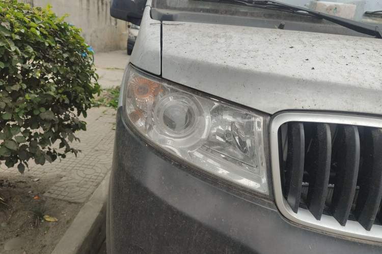 Used Jinbei Hiace X30 2024 1.5L Champion Edition Passenger Vehicle 5/6/7 Seats
