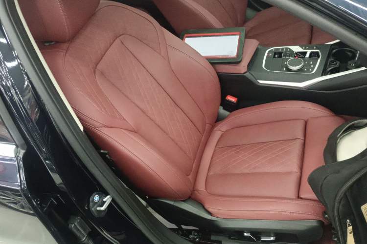 Used BMW 3 Series 2025 325Li M Sport Package Right Front Seat