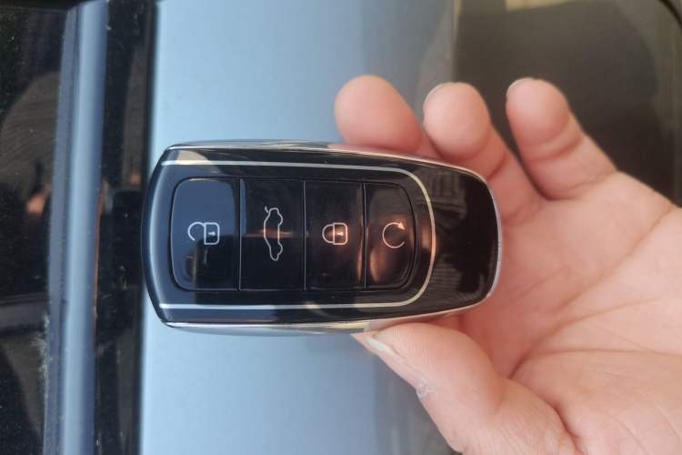 Used Chery Tiggo 9 C-DM 2025 1.5T 106KM Enjoy Edition 5 Seats Lithium-Ion Battery Vehicle Key