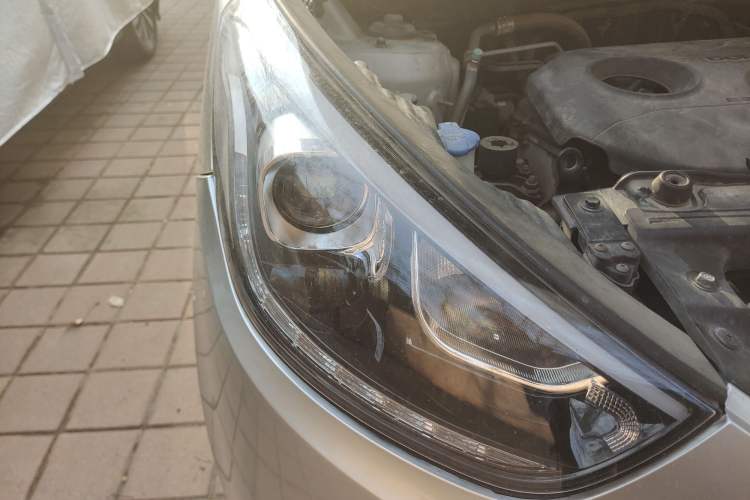 Used Hyundai ix35 2013 2.0L Automatic Two-Wheel Drive Smart GLS China IV Standard
