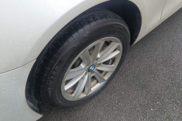 Used BMW 5 Series 2017 520Li Elegant Edition
