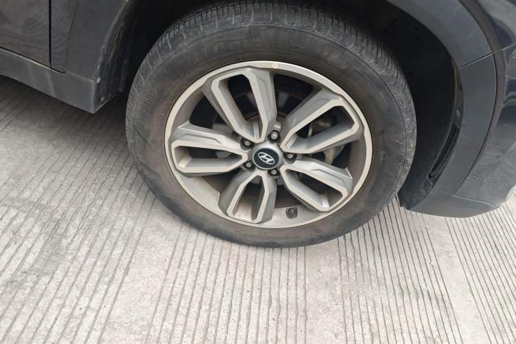 Used Hyundai ix35 2019 2.0L Automatic 2WD Zhiyong·Changxiang Edition China VI Standard Right Front Wheel Hub