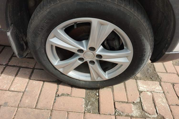 Used Bestune X80 2016 2.0L manual Comfort trim level
