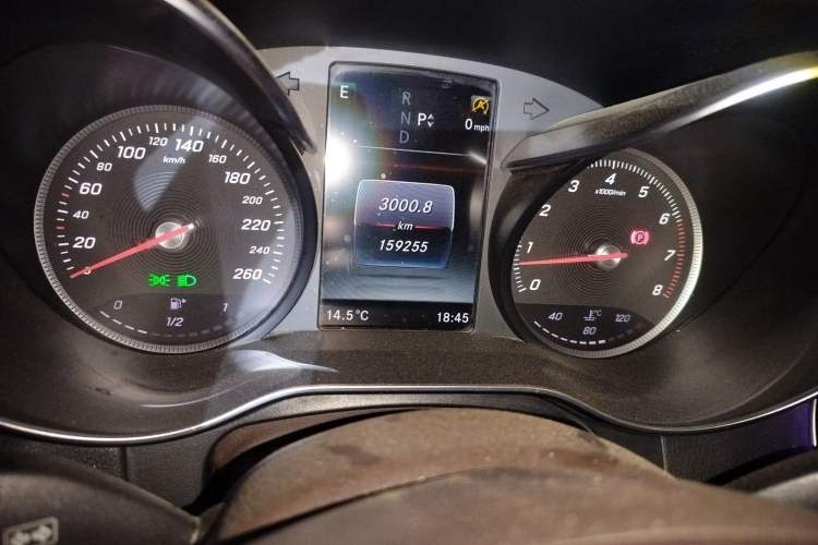 Used Mercedes-Benz GLC 2018 Facelift GLC 260 4MATIC Luxury Edition