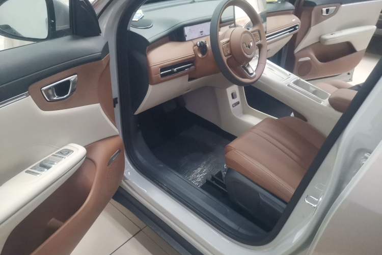 Used Wuling Bingo S 2025 Model 325km Deluxe Edition