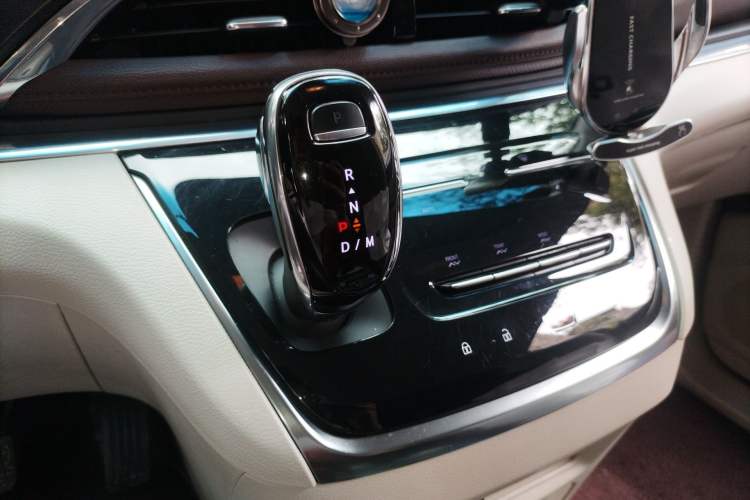 Used Buick GL8 2021 Land Cruiser Executive Class 652T Comfort Model