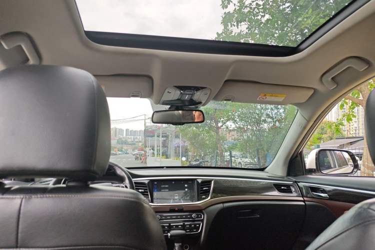 Used GAC Trumpchi GS8 2017 320T Four-Wheel Drive Supreme Edition (7-seater)
