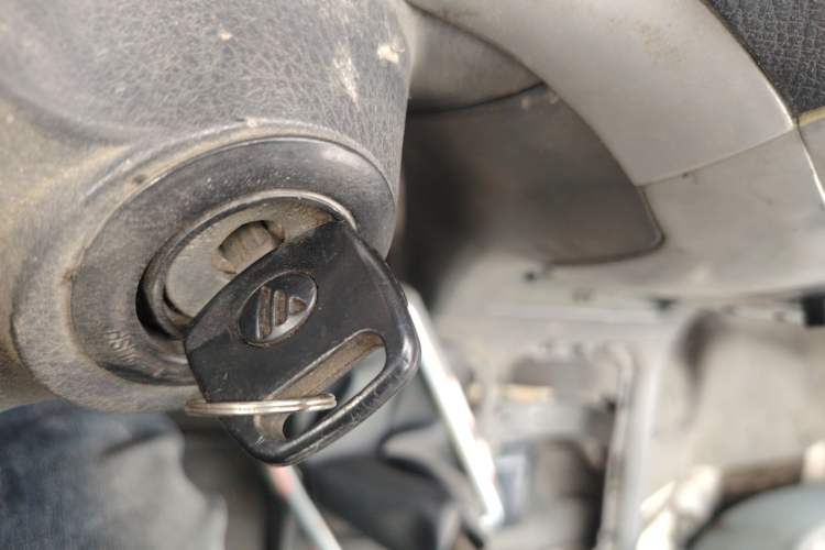 Used Foton Scenic 2014 2.0L Express Classic Long-Wheelbase Low-Roof 486EQV4
