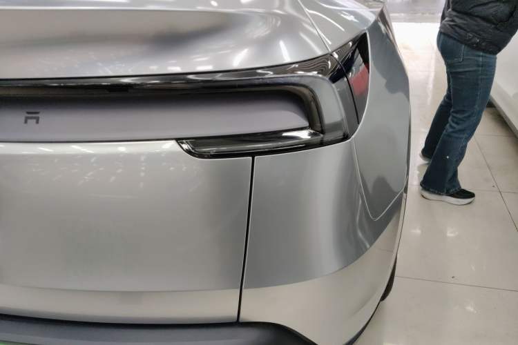 Used Tesla Model Y 2025 Updated Version Long-Range All-Wheel Drive