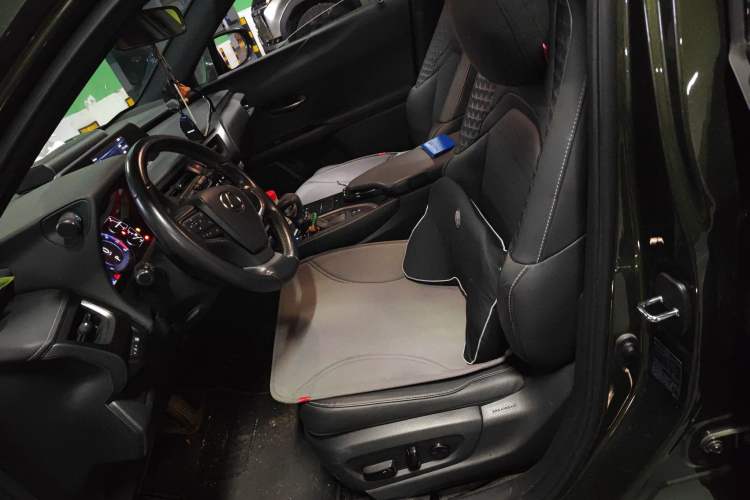 Used Lexus UX 2020 200 Special Edition
