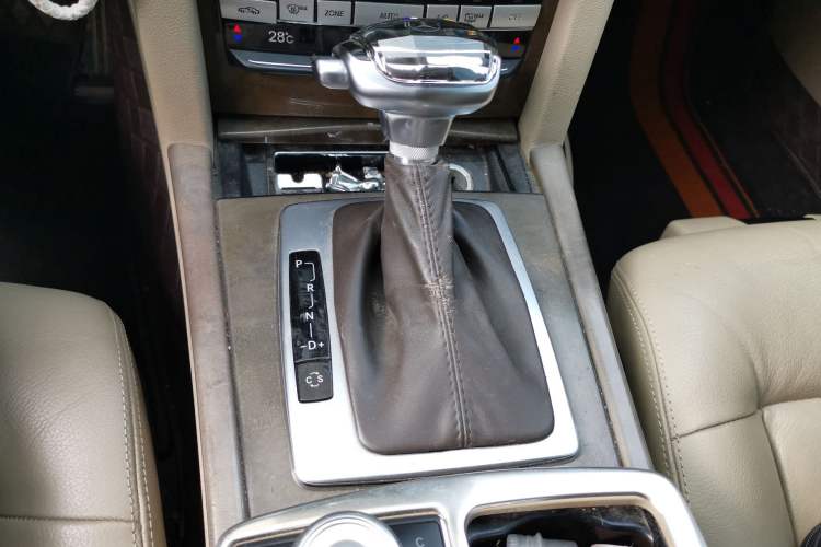 Used Mercedes-Benz E-Class 2010 E 200 CGI Elegant Model