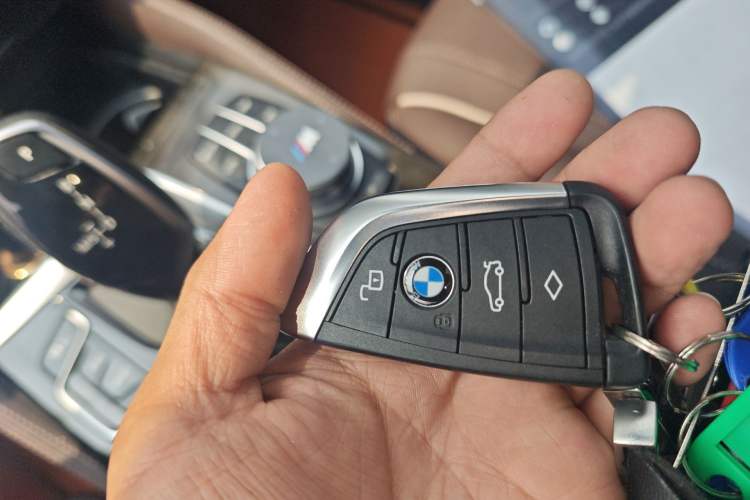 Used BMW 5 Series 2021 525Li M Sport Package