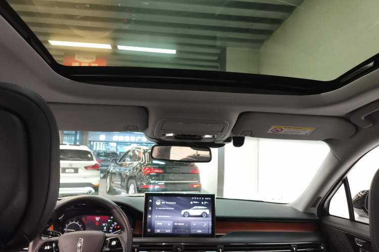 Used Lincoln Corsair 2021 2.0T Two-Wheel-Drive Luxury Edition Headliner