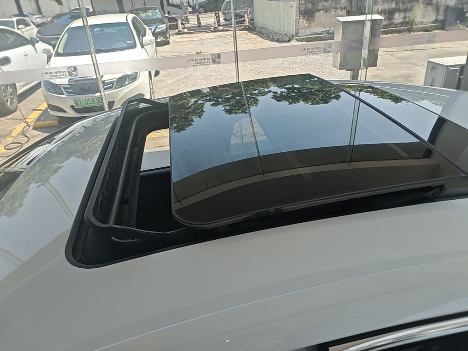 BYD Qin L 2025 DM-i Smart Drive 120KM Excellence Model — снимка 7