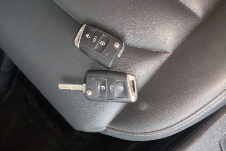 Used Volkswagen Tharu 2019 280TSI Two-Wheel Drive Luxury Edition China V Standard Interior 1