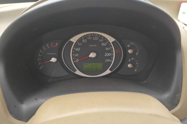 Used Hyundai Tucson 2013 2.0L Manual Two-Wheel Drive Fashion Edition Odometer Close Up