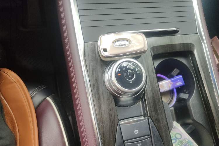 Used Ford Explorer 2023 EcoBoost 285 Four-Wheel Drive Titanium Edition 7-Seater
