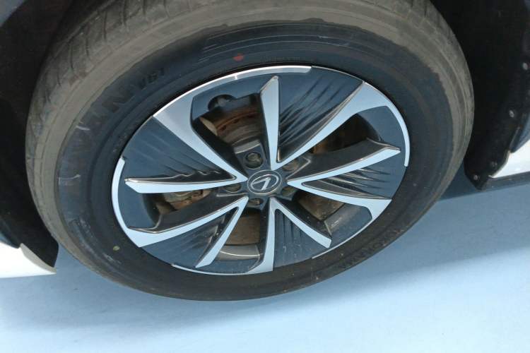 Used Lexus RZ 2023 450e All-Wheel Drive Luxury Edition Exterior 4