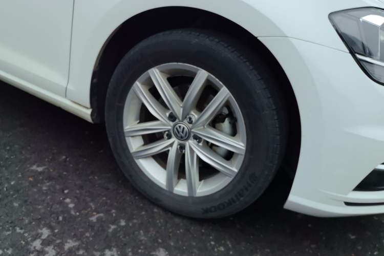 Used Volkswagen Golf 2018 230TSI Automatic Comfort Model
