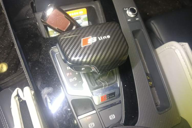 Used Audi Q5L 2025 45 TFSI Luxury Dynamic Edition Gear Lever