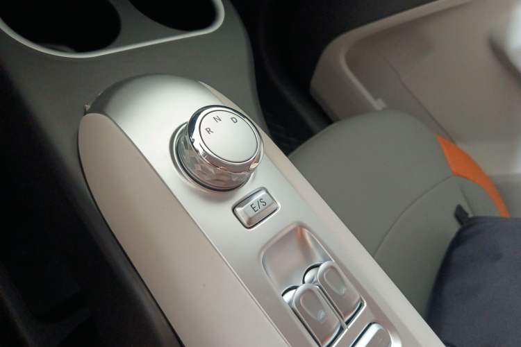 Used CHANGAN NEVO Lumin 2025 205 km Xiangqin Version