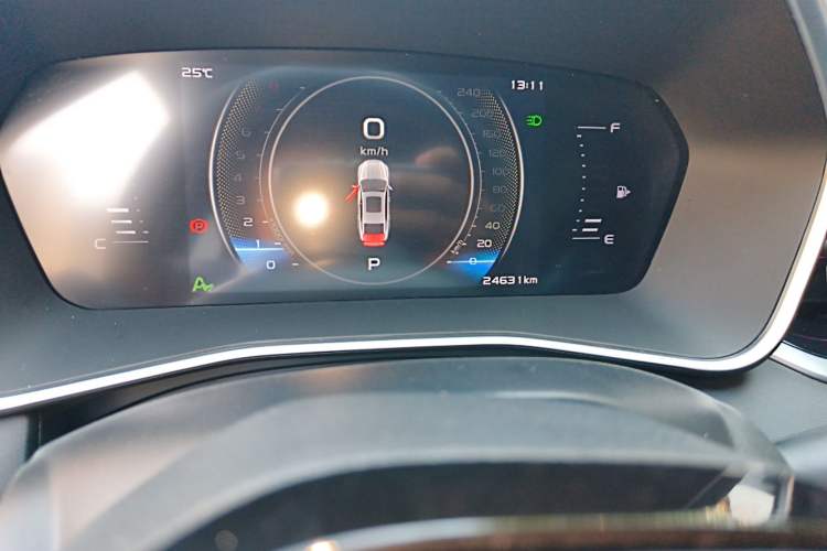 Used Geely Auto Preface 2023 1.5TD Fuyao Version Odometer Close Up