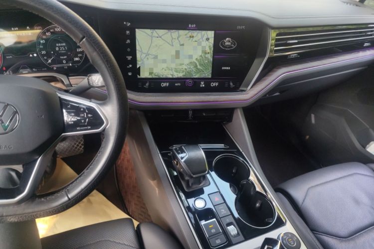 Used Volkswagen Touareg 2021 3.0 TSI Prestige Edition Classic Sport Package Audio And AC Panel