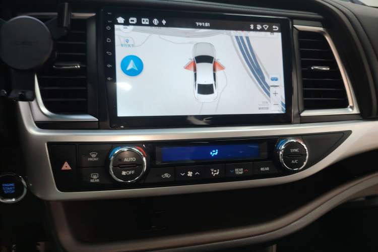 Used Toyota Highlander 2018 2.0T Four-Wheel Drive Luxury Version 7 Seats China VI Standard