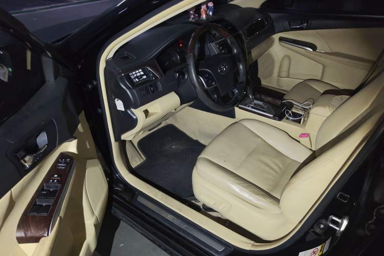 Used Toyota Camry 2015 2.0G Premier Edition