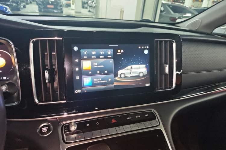 Used GAC Trumpchi M8 2021 Lingxiu Series 390T Deluxe Edition
