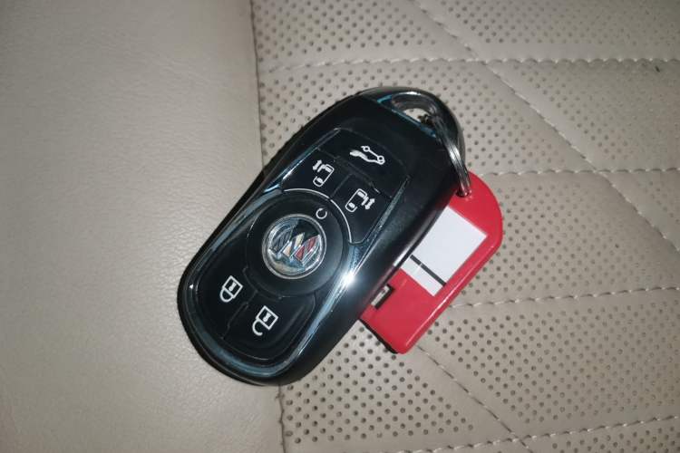 Used Buick GL8 2022 ES Landtrek 653T Flagship Model
