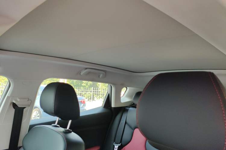 Used Haval H2s 2018 Blue Label 1.5T Dual-Clutch Fashion Edition