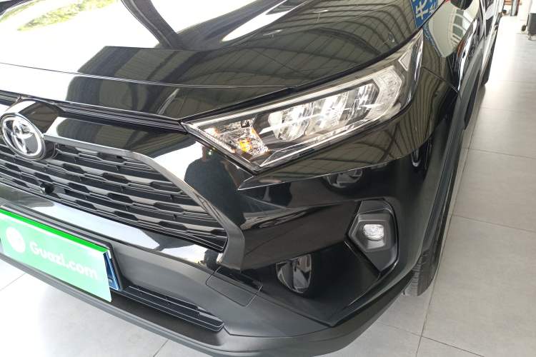 Used Toyota RAV4 2024 2.0L CVT Two-Wheel Drive Urban Edition