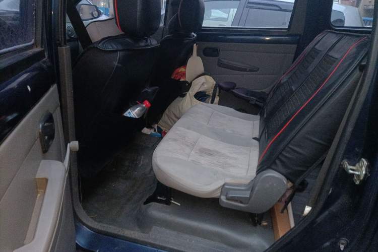 Used Wuling Hongguang 2014 1.5L Base Version
