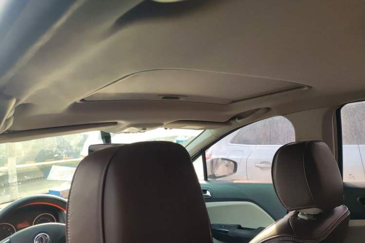 Used Dongfeng Aeolus L60 2015 1.8L Manual New Enjoyment Version