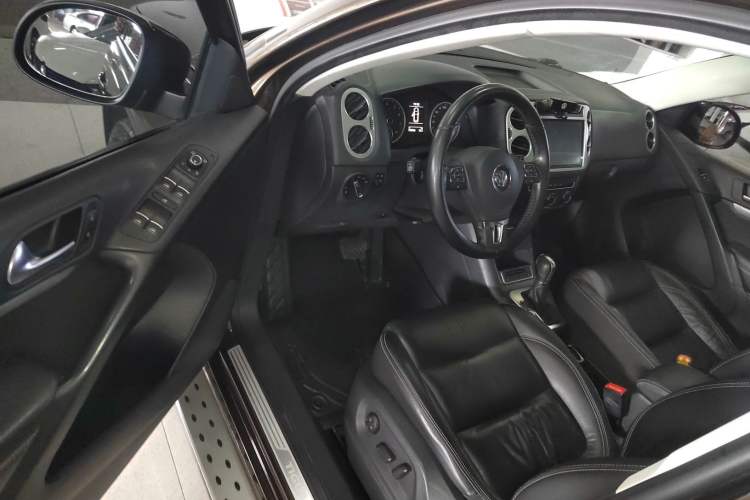 Used Volkswagen Tiguan 2017 300TSI Automatic Two-Wheel Drive Silk Road Comfort Edition