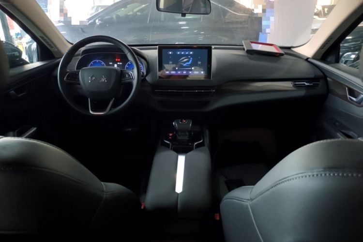 Used Hongqi E-QM5 2022 431 km Charge & Enjoy Edition