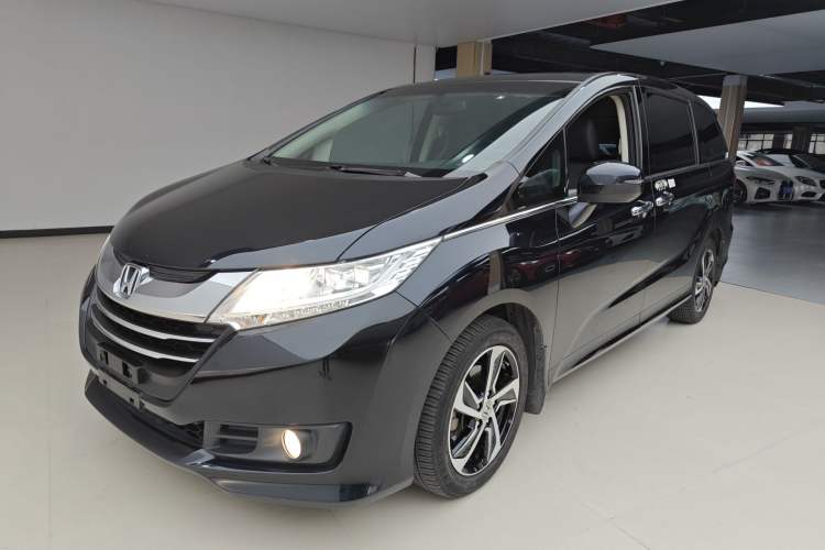 Used Honda Odyssey 2015 Updated Version 2.4L Smart Edition