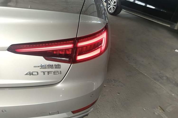 Used Audi A4L 2018 30th Anniversary Edition 40 TFSI Trendy Model Right Rear Taillight