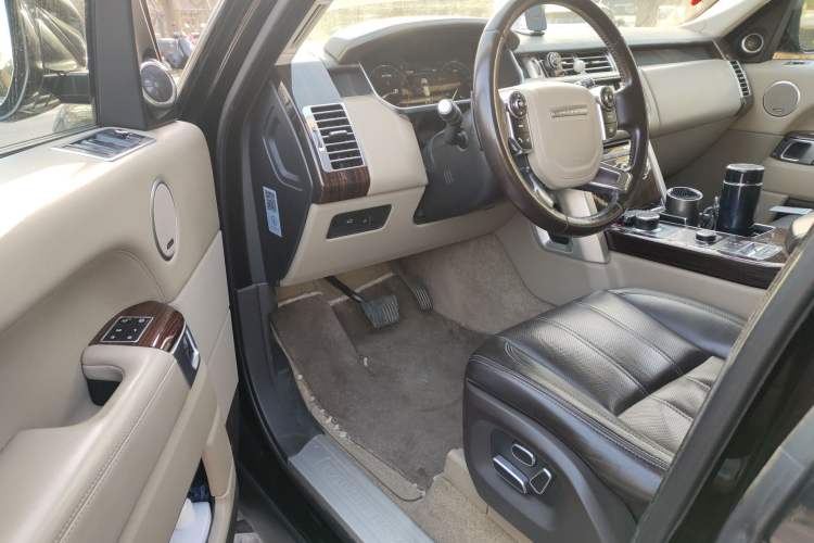 Used Land Rover Range 2014 3.0 TDV6 Vogue Driver Seat