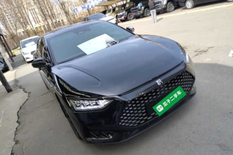 Used BYD Han 2024 DM-i Glory Edition 121KM Elite Model Front Right 45 Deg